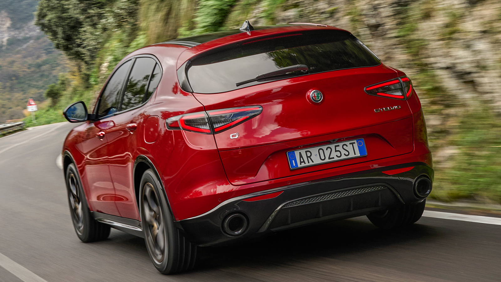 Alfa Romeo: Πρεμιέρα για τη νέα ειδική έκδοση Intensa 